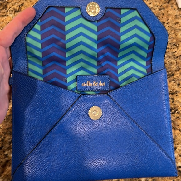 Blue Stella and Dot wristlit - Picture 3 of 4